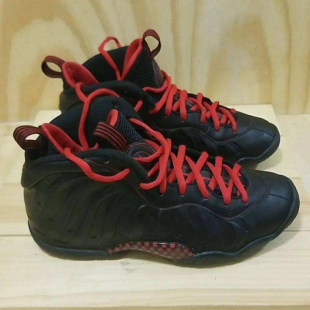 Nike Little Posite One Mid Bred Sz 6Y, Mens sz 6, Wmn's sz 8 1/2